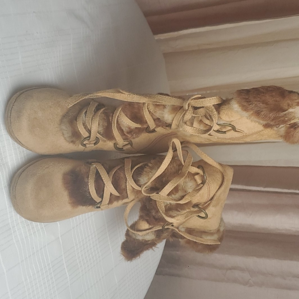 Voltage woman's winter boots